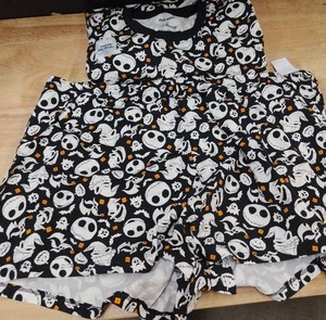 lot 2282 image: Old Navy in Disney Jack skellington nightmare before Christmas size XL sleep shirt and pants&nbsp