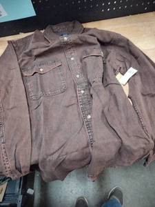 lot 2292 image: Denim looking gap brand brown button up shirt size M relaxed fit&nbsp