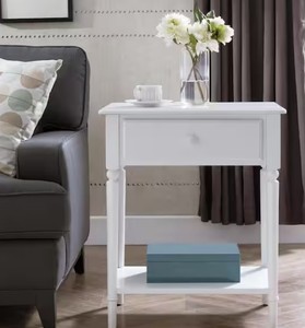 lot 1013 image: Leick Home Coastal Side Table with Charging Outlet #20022 - Retail $185
