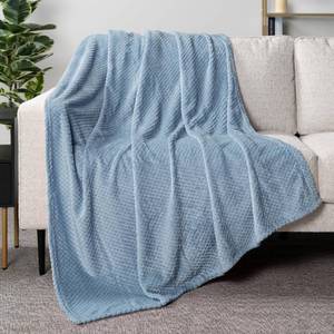 lot 10477 image: PAVILIA Dusty Blue Throw Blanket for Couch Bed, Soft Fleece Throws for Sofa Chair, Fuzzy Waffle Textured Blanket, Cozy Warm Lightweight All Season Blanket Throw, 50x60 - Retail $17
