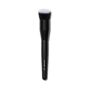 lot 12077 image: e.l.f. Camo Liquid Blush Brush, Angled Blush Brush Ideal For Applying and Blending Colors On Cheeks, Soft, Dense Bristles, Vegan and Cruelty-free - Retail $6