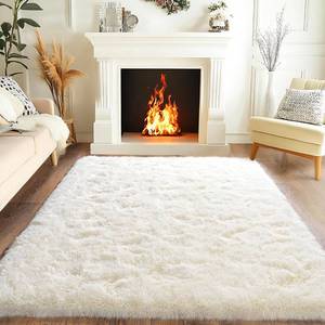 lot 17800 image: Pionblank Super Fluffy Area Rug for Bedroom 5x7, Modern Indoor Shag Carpet, Soft Plush Non Slip Rugs for Living Room Kids Room Cloakroom Home Decor, Cream White - Retail $48
