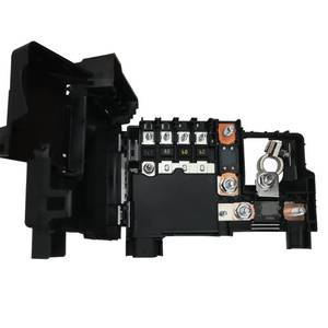 lot 4356 image: LLYZFED 23223079 601-700 Battery Distribution Engine Compartment Fuse Block Compatible with Chevrolet Malibu 2014-2016, fit for Chevrolet Malibu Limited 2016 - Retail $89