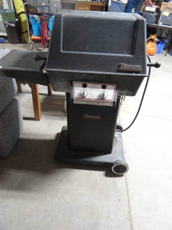 lot 4238 image: Ducane propane grill.