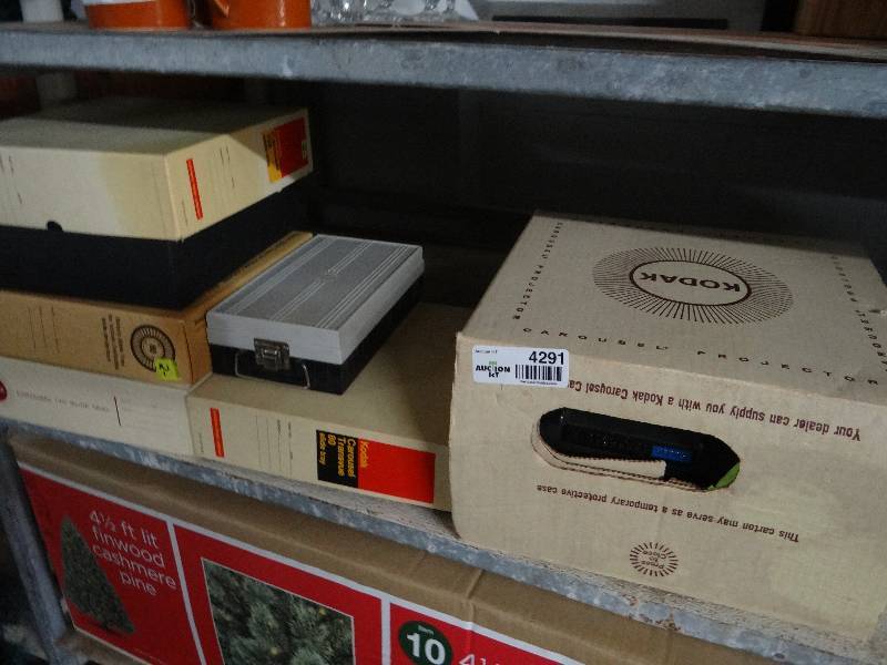 lot 4291 image: Large lot of kodak items & carousel - projector.