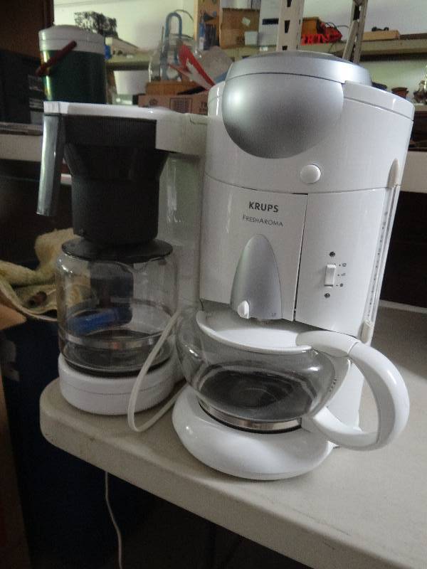 lot 4315 image: 2 Krups coffee makers.