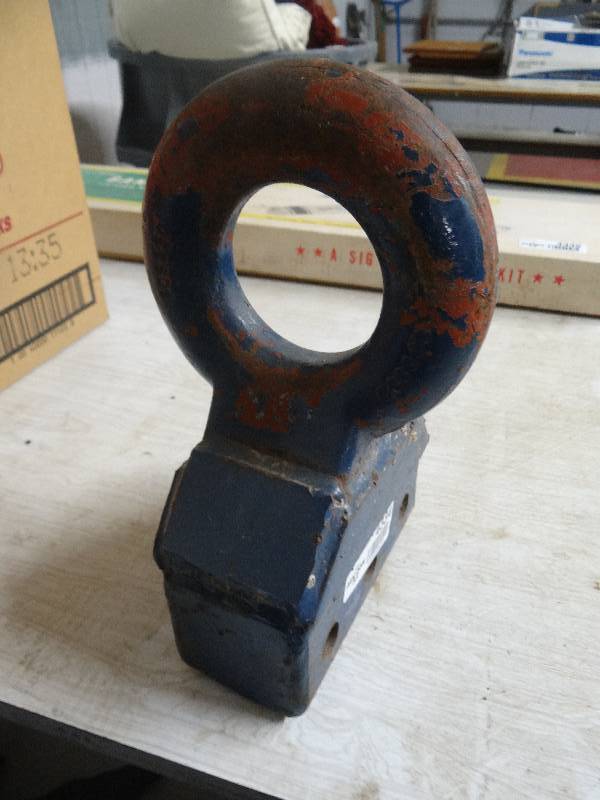 lot 4334 image: Hitch attachment.