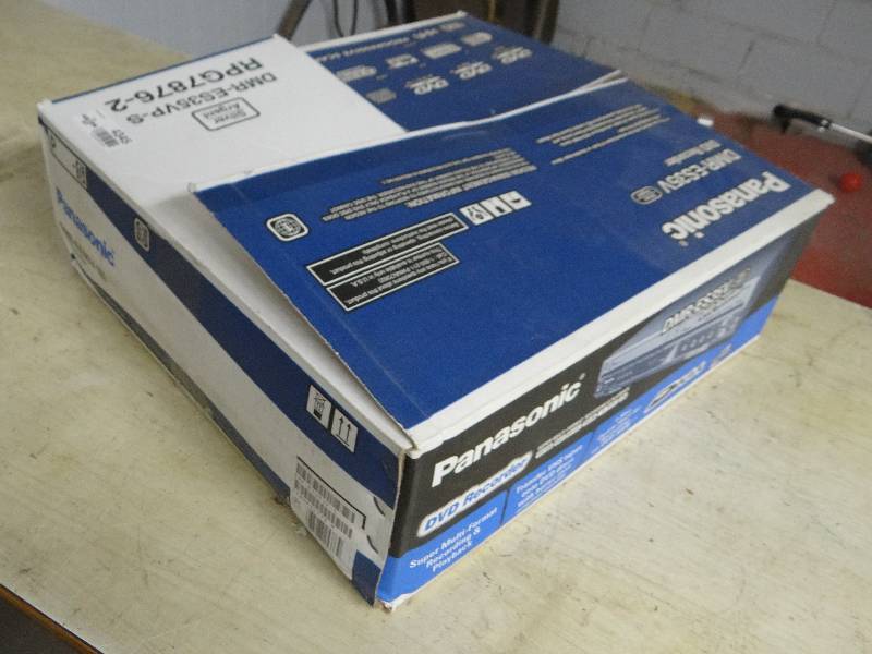 lot 4345 image: New panasonic DVD recorder.