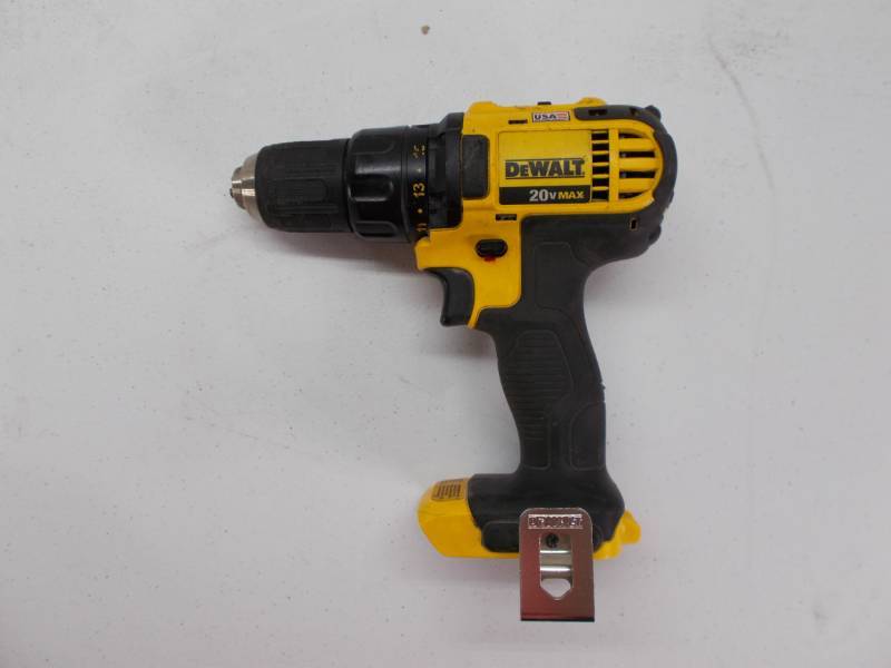 lot 1088 image: Dewalt 12V drill