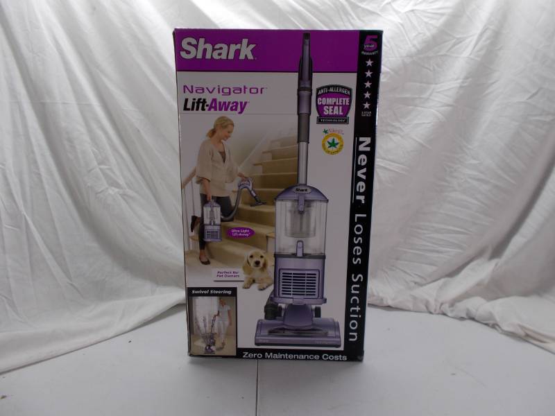 lot 1079 image: shark navigator lift away vacuum