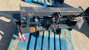 lot 108 image: (Unused)-LandHonor Skid Steer 3-Point Hitch Adapter PHA-16-2C