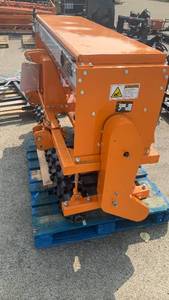 lot 154 image: (Unused)-LandHonor SD-22-72W No-Till Seed Drill