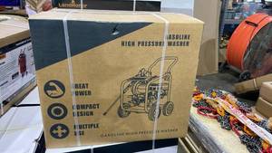 lot 183 image: (Unused)- LandHonor 7HP Gas Pressure Washer Model LHR-180C