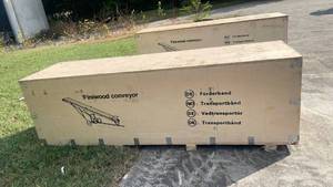 lot 432 image: (Unused)- Industrial Firewood Conveyor Transport Band - New in Shipping Crate