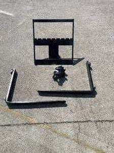 lot 295 image: (Unused)- Fork lift attachment with quick release Industrial Heavy-Duty Quick Attach Mounting Plate