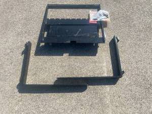 lot 257 image: Captok CK-XHC Mini Skid Steer Fork Attachment