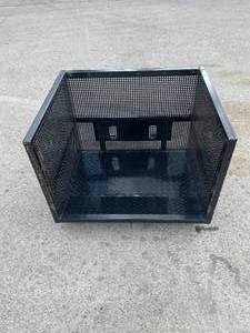 lot 261 image: Mini Skid Steer Transport Frame TF35