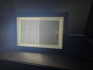 lot 31586 image: 500W LED Flood Light Outdoor,2750W Equivalent Super Bright FloodLight with Plug,58600LM 5000K Daylight White IP66 Waterproof Commercial Lighting for Sports Fields,Counts,Arena,Stadium
