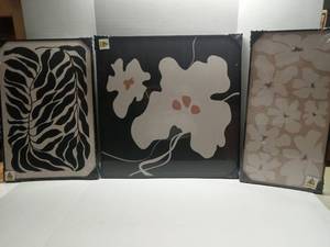 lot 100126 image: FACTORY SEALED - Modern Black and White Floral Wall Art Panel