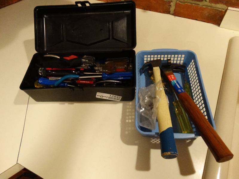 lot 12942 image: Lot of various tools