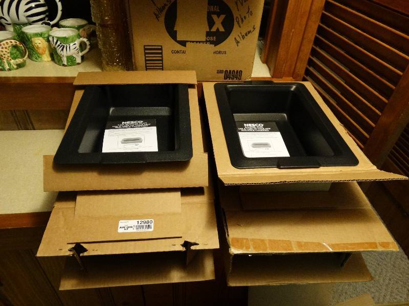 lot 12980 image: 2 new 4 qt roaster oven pans