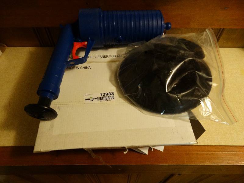 lot 12983 image: The profi pipe cleaner- new in box