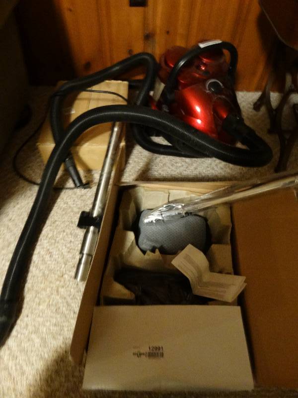 lot 12991 image: Fuller canister vacuum w extras