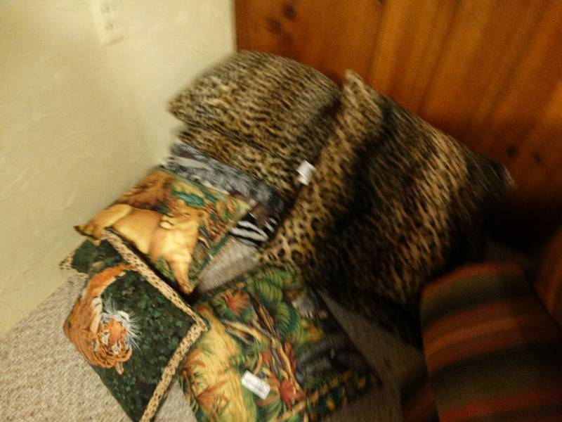 lot 13471 image: Lot of various safari theme blankets & pillows