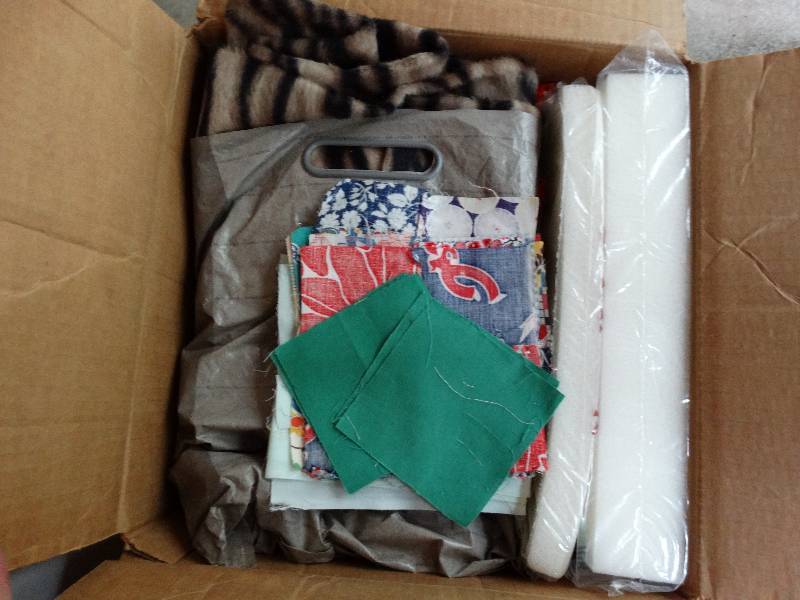 lot 13517 image: Lot of Fabric pieces.