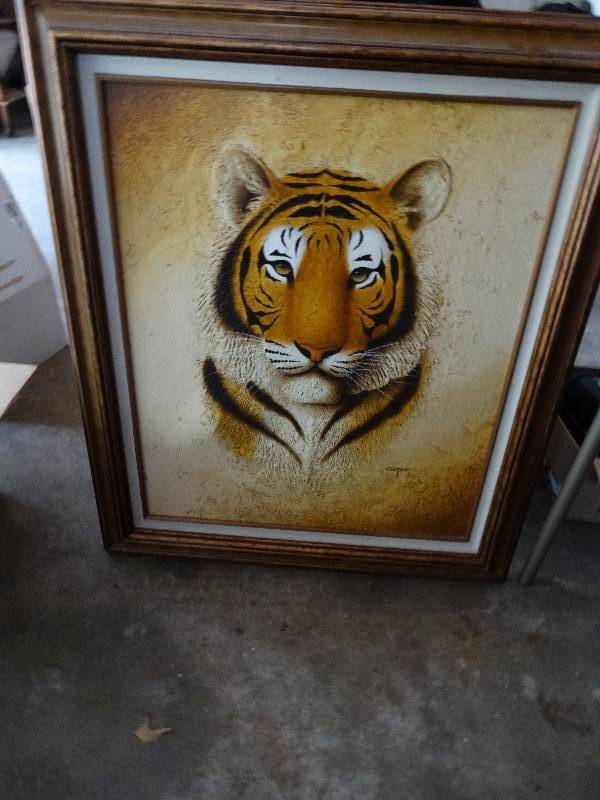 lot 13544 image: Wall picture of a tiger.