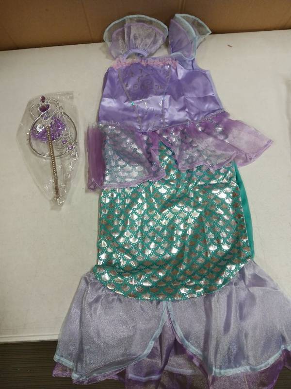 lot 26806 image: Little Girls Mermaid Princess Costume