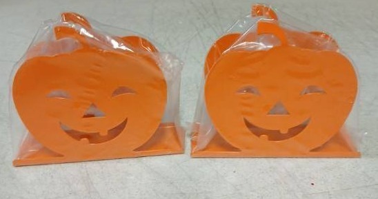lot 30441 image: Halloween Jack-o-Lantern Napkin Holder Set Of 2