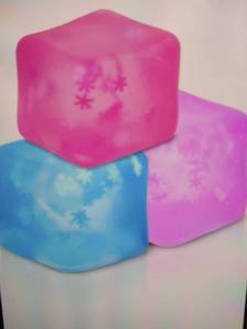 lot 23373 image: Fidget Toy Stress Cubes 3pk