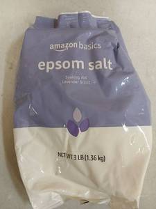lot 31949 image: Amazon Basics Lavender Epsom Salt - 3 lb Bag
