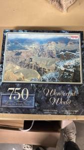 lot 1536 image: Wonderful World Grand Canyon 750 Piece Puzzle