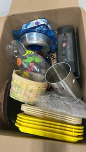 lot 5475 image: Big Box of Mixed Kitchen & Home Items Lot