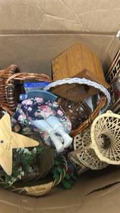 lot 5492 image: Vintage Home Decor Collection Box Lot