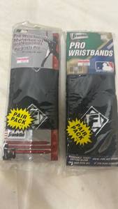 lot 5529 image: 3 Sets Franklin MLB Pro Wristbands - Black Pair Pack