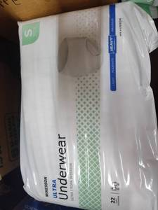 lot 8032 image: McKesson Ultra Clear Disposable Adult Briefs