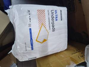 lot 8036 image: Medical Underpads Bulk Pack