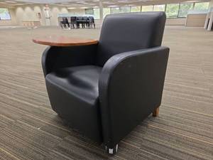 lot 13055 image: Mobile Rolling Chair with Tablet Arm