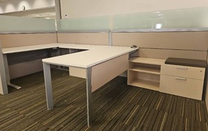 lot 13007 image: Modern L-Shaped Office Desk with Storage