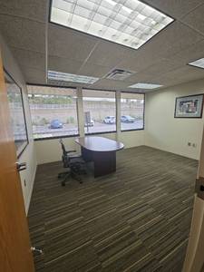 lot 13035 image: Modern Office Conference Room Set with Artwork, Blinds, Ceiling Tiles, Chair.