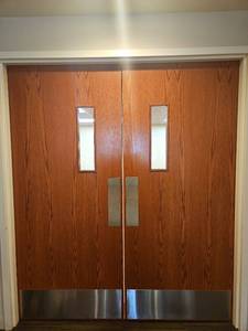 lot 13070 image: Commercial Wood Door with Hardware