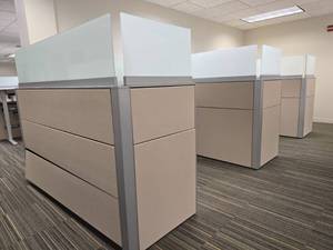 lot 20029 image: Modern Office Cubicle Workstation with Humanscale Adjustable Desks and Filing Credenzas