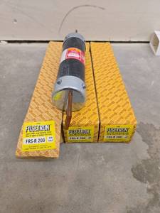 lot 49678 image: (3) Fusetron FRS-R 200 Class RK5 Dual-Element Time Delay Fuse