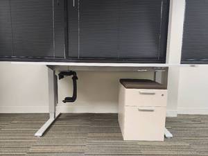 lot 20344 image: Modern Height-Adjustable Office Desk with Storage