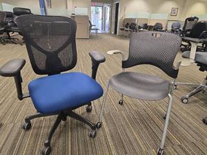 lot 49789 image: Ergonomic Mesh Office Chair Blue Seat and Rolling Chair
