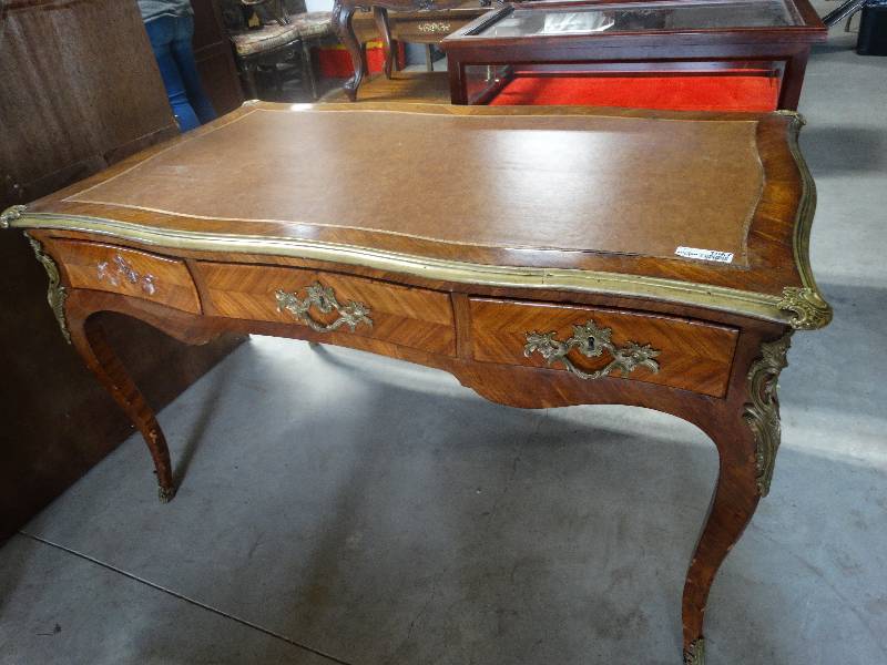 Vintage Wood Desk W Leather Inlay Wichita Auction Ict Warehouse