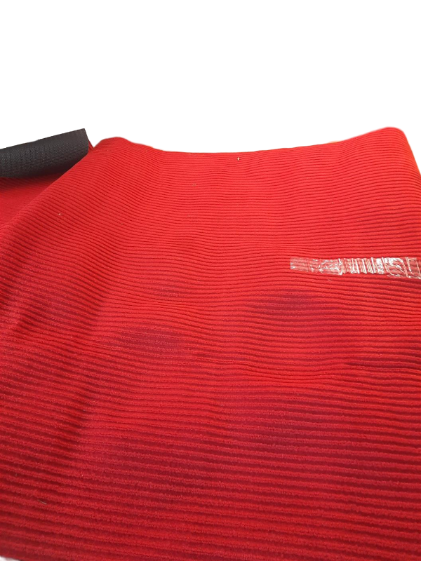 lot 5320 image: Red rug Textured 58 in x 47 in